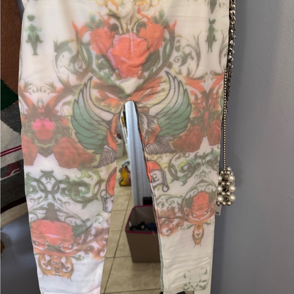 Floral Graphic Leggings - Picture 3 of 10